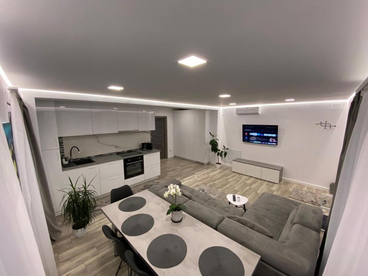 Apartamento Lora Studio Suceava Exterior foto