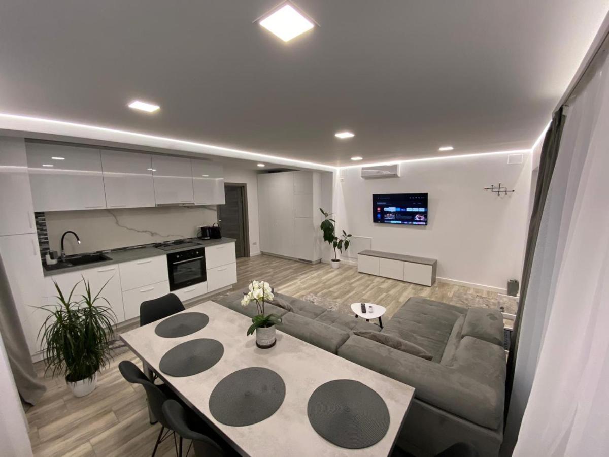 Apartamento Lora Studio Suceava Exterior foto