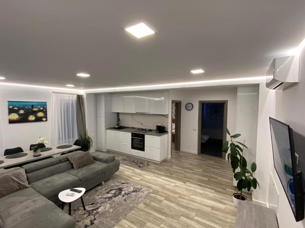 Apartamento Lora Studio Suceava Exterior foto