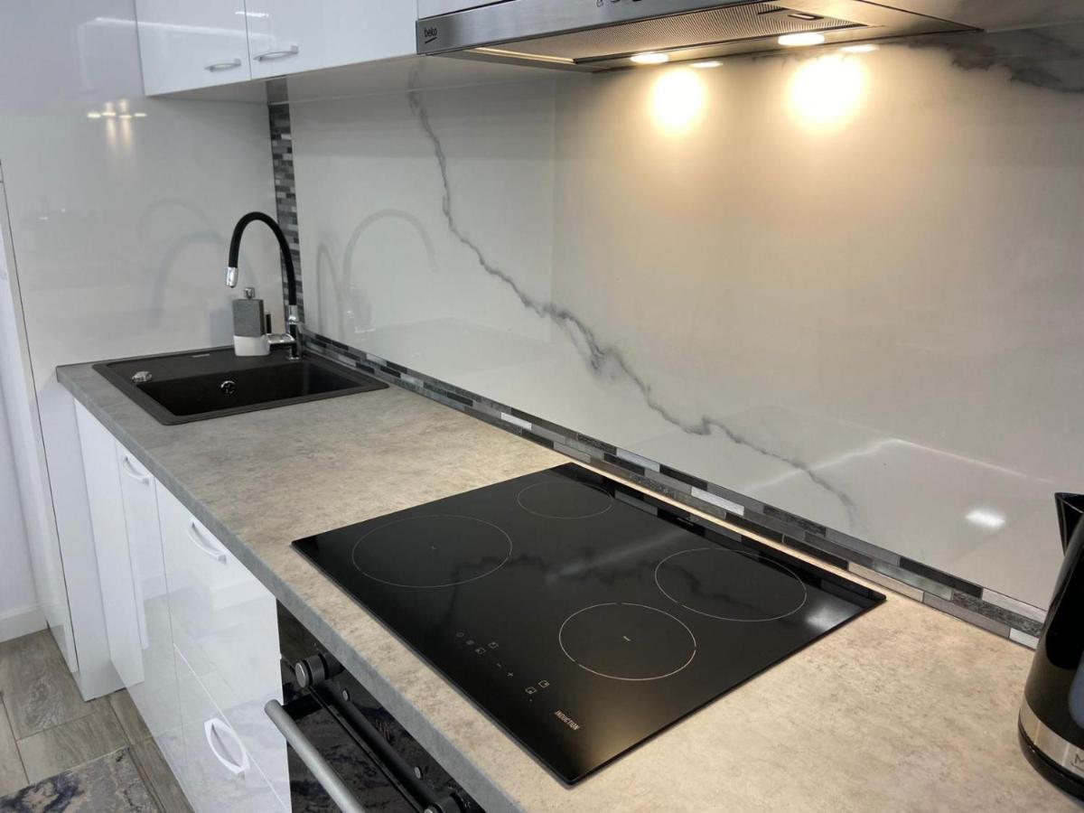 Apartamento Lora Studio Suceava Exterior foto